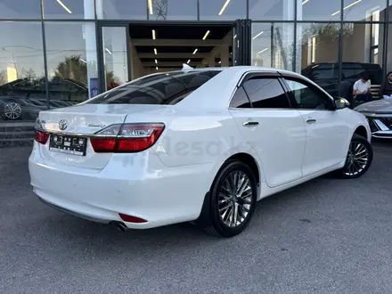 Toyota Camry 2015 года за 10 500 000 тг. в Шымкент – фото 4