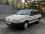 Volkswagen Passat 1992 годаүшін2 100 000 тг. в Кокшетау