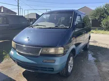 Nissan Largo, 1997
