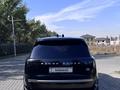 Land Rover Range Rover 2023 года за 94 000 000 тг. в Алматы – фото 6