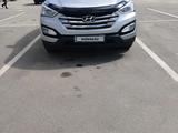 Hyundai Santa Fe 2015 года за 10 800 000 тг. в Алматы