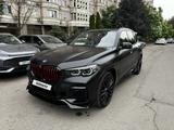 BMW X5 2021 года за 42 000 000 тг. в Алматы – фото 2