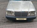 Mercedes-Benz E 220 1994 года за 1 500 000 тг. в Астана – фото 3