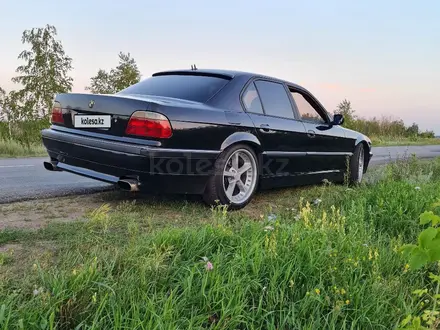 BMW 740 2000 года за 4 775 000 тг. в Петропавловск – фото 3