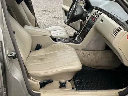 Mercedes-Benz E 230 1996 года за 1 600 000 тг. в Астана – фото 7
