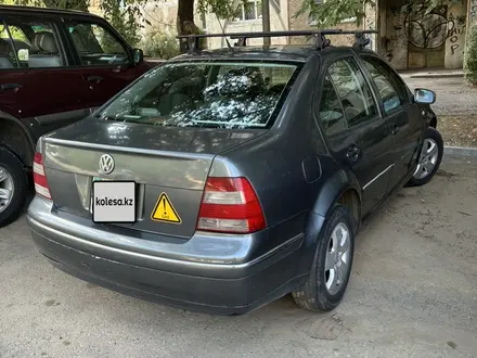 Volkswagen Jetta 2004 года за 1 400 000 тг. в Алматы – фото 2