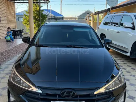 Hyundai Elantra 2018 года за 5 000 000 тг. в Атырау – фото 6