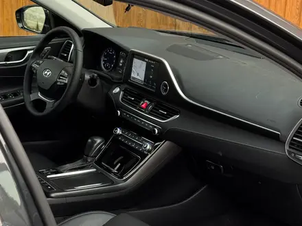 Hyundai Grandeur 2017 года за 11 800 000 тг. в Алматы – фото 27