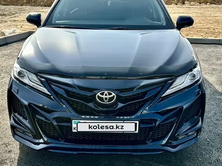 Toyota Camry 2019 года за 15 700 000 тг. в Алматы