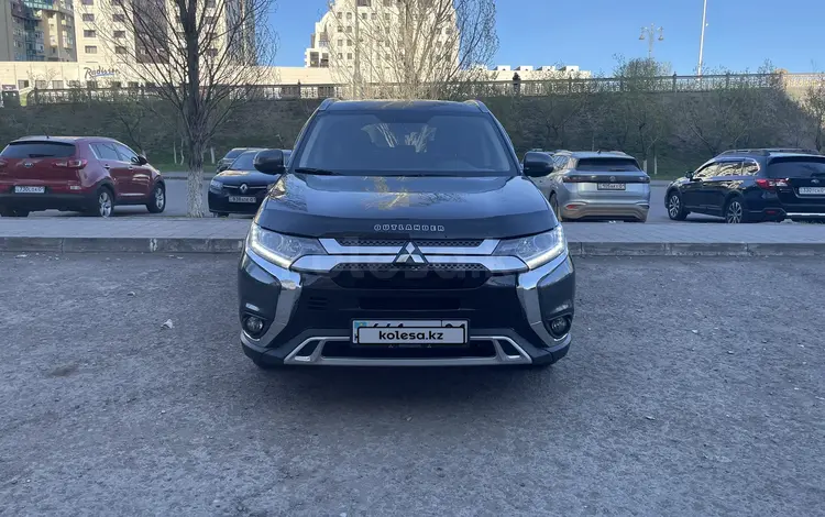 Mitsubishi Outlander 2019 годаүшін11 500 000 тг. в Астана