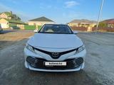 Toyota Camry 2019 года за 17 750 000 тг. в Атырау – фото 3