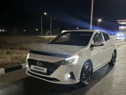 Hyundai Accent 2020 года за 8 900 000 тг. в Актобе