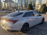 Hyundai Elantra 2022 года за 9 500 000 тг. в Алматы