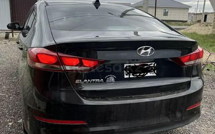 Hyundai Elantra 2017 года за 4 000 000 тг. в Актобе