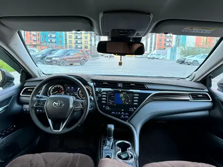 Toyota Camry 2019 года за 12 800 000 тг. в Актау – фото 8