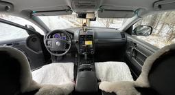 Volkswagen Touareg 2005 года за 6 500 000 тг. в Уральск – фото 4