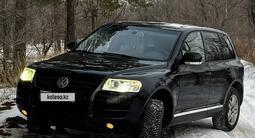 Volkswagen Touareg 2005 года за 6 500 000 тг. в Уральск – фото 3
