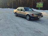 Mercedes-Benz E 230 1991 годаfor1 499 999 тг. в Астана – фото 4