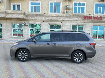 Toyota Sienna 2018 годаүшін16 500 000 тг. в Актау – фото 2