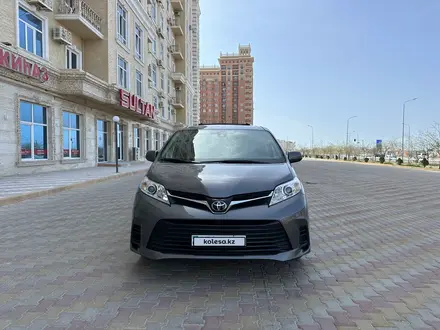 Toyota Sienna 2018 годаүшін16 500 000 тг. в Актау – фото 9