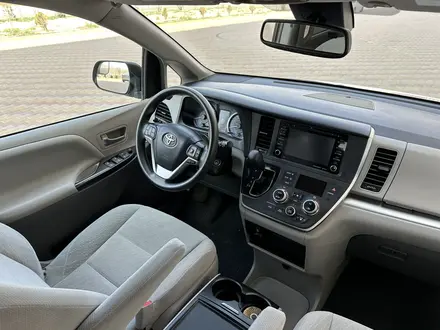 Toyota Sienna 2018 годаүшін16 500 000 тг. в Актау – фото 25