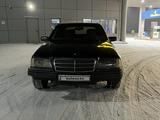 Mercedes-Benz C 200 1996 года за 1 400 000 тг. в Астана – фото 2