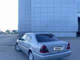 Mercedes-Benz C 200 1994 года за 2 550 000 тг. в Астана – фото 2