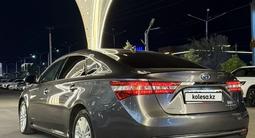 Toyota Avalon 2015 года за 13 550 000 тг. в Шымкент – фото 4