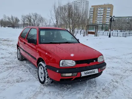 Volkswagen Golf 1994 года за 1 600 000 тг. в Астана – фото 4