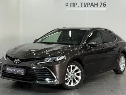 Toyota Camry Prestige 2023 года за 15 700 000 тг. в Астана