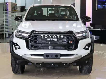 Toyota Hilux 2024 года за 27 500 000 тг. в Алматы – фото 2