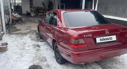 Mercedes-Benz C 220 1994 годаfor1 250 000 тг. в Алматы – фото 3