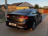 Hyundai Sonata 2017 года за 10 300 000 тг. в Шымкент – фото 3