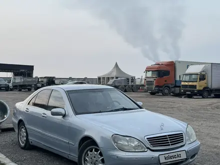 Mercedes-Benz S 320 1999 года за 3 050 000 тг. в Алматы – фото 9
