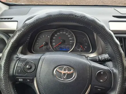 Toyota RAV4 2015 года за 11 300 000 тг. в Караганда – фото 3