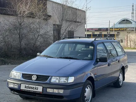 Volkswagen Passat 1994 года за 2 700 000 тг. в Шымкент