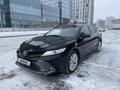 Toyota Camry 2019 года за 14 900 000 тг. в Астана