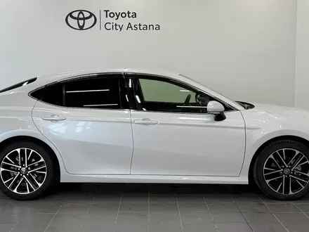 Toyota Camry Luxe 2025 года за 19 800 000 тг. в Астана – фото 18