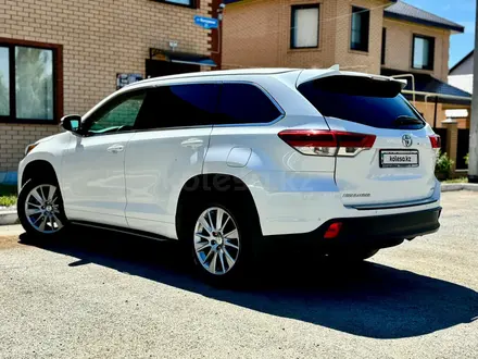 Toyota Highlander 2018 года за 19 300 000 тг. в Уральск – фото 5