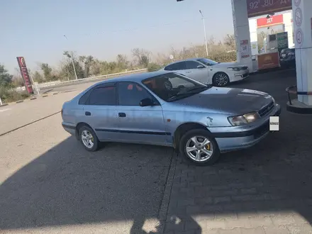 Toyota Carina 1995 года за 1 950 000 тг. в Талгар – фото 2