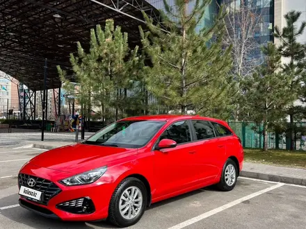 Hyundai i30 2022 года за 8 800 000 тг. в Алматы – фото 2