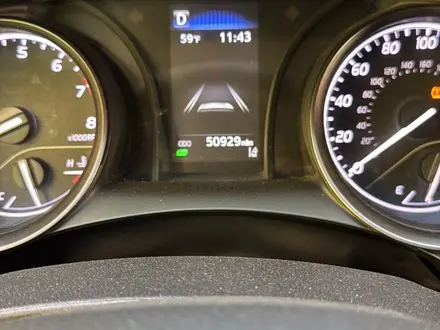 Toyota Camry 2021 года за 10 500 000 тг. в Актау – фото 15