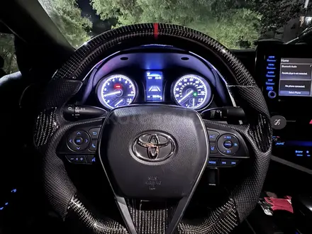 Toyota Camry 2021 года за 10 500 000 тг. в Актау – фото 13