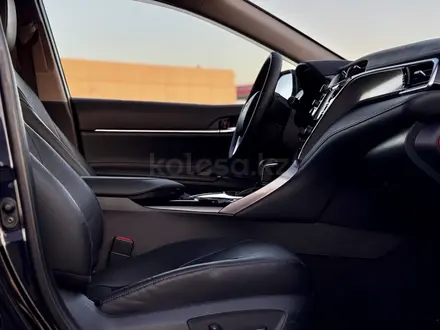 Toyota Camry 2020 года за 12 500 000 тг. в Алматы – фото 13