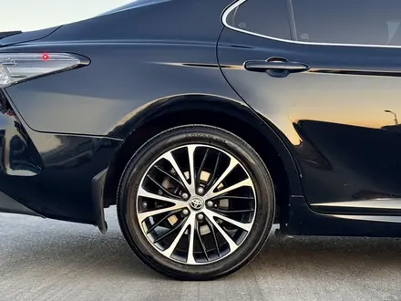 Toyota Camry 2020 года за 12 500 000 тг. в Алматы – фото 18