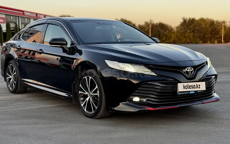 Toyota Camry 2020 года за 12 500 000 тг. в Алматы