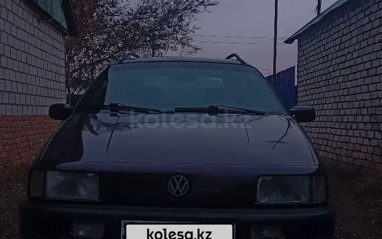 Volkswagen Passat 1993 годаүшін1 750 000 тг. в Уральск