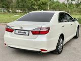 Toyota Camry 2017 годаүшін15 300 000 тг. в Шымкент – фото 2