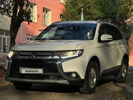 Mitsubishi Outlander 2015 года за 8 500 000 тг. в Алматы – фото 12