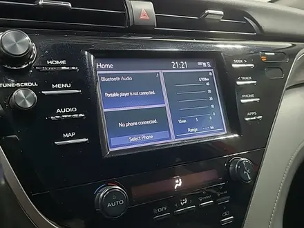 Toyota Camry 2019 года за 10 400 000 тг. в Алматы – фото 16